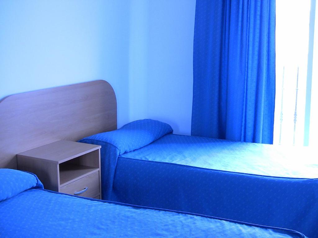 Apartahotel Los Hermanos Ocaña Habitación foto