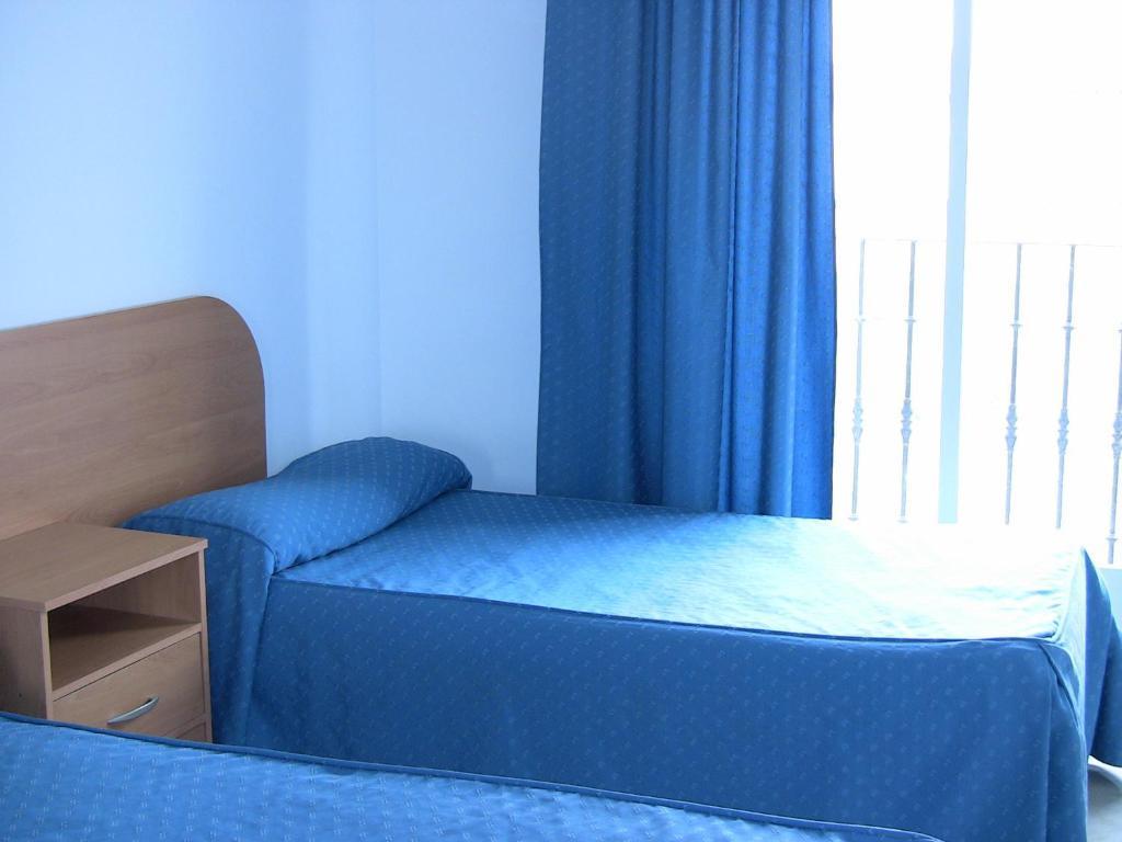 Apartahotel Los Hermanos Ocaña Habitación foto